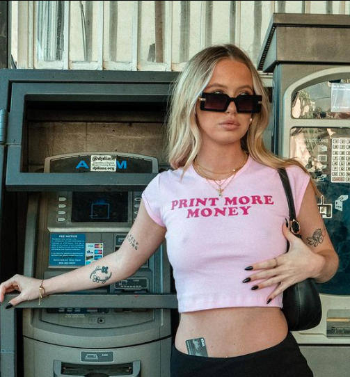 example of hoes4clothes shirt for mantra staples blog